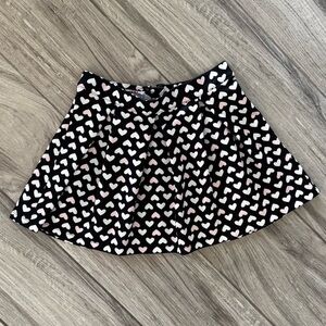 Heart Patterned Black Skirt